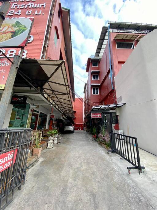 Ratanawong Place 516 Bangkok Exterior photo